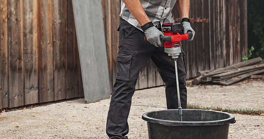 Practical stirrers for mortar and paint from Einhell